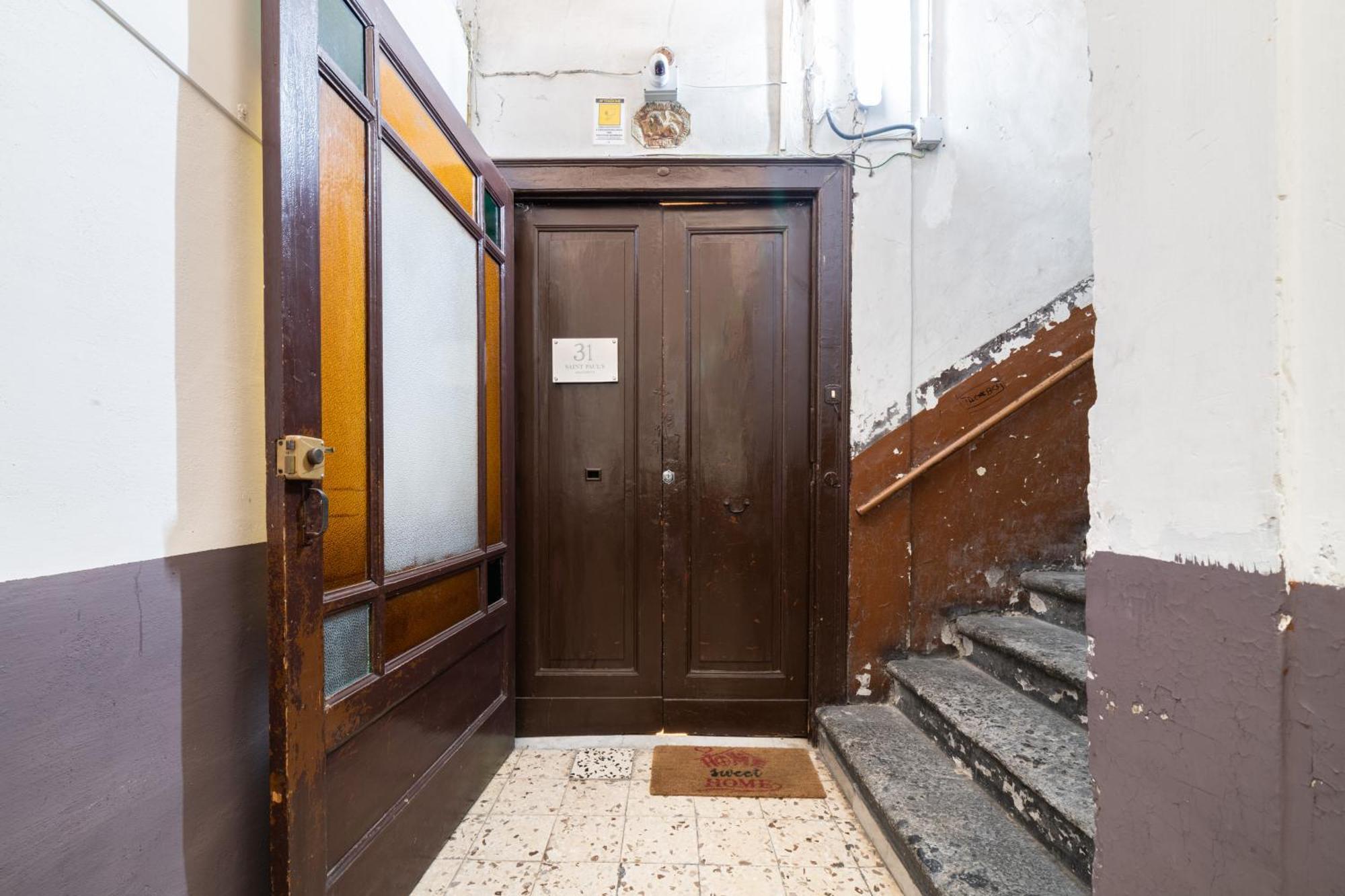 31 Saint Paul'S Apartment By Domusextra Napoli Ngoại thất bức ảnh